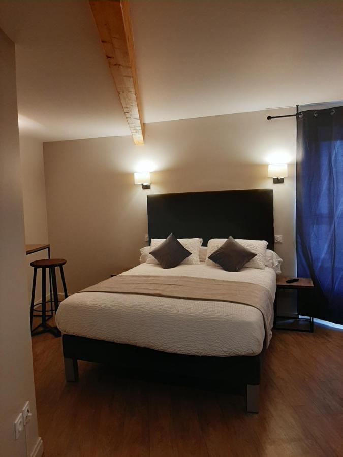 Auberge Du Vernet - Le Pin Solitaire Hotel L'Estrade Bagian luar foto